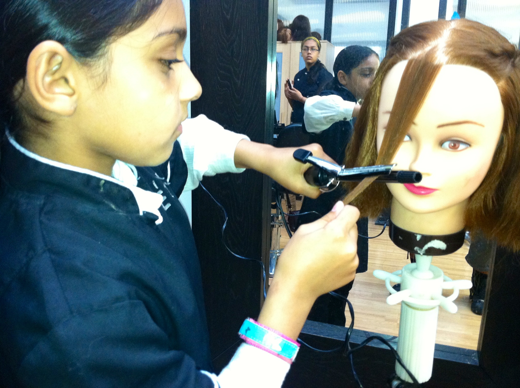 Introduction to Hair Dressing (Studio E12)